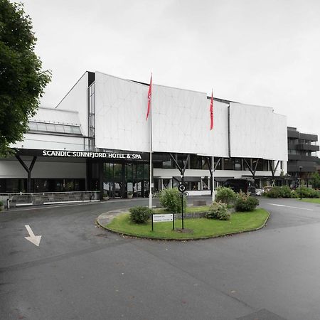斯堪迪克南峡湾Spa酒店 Førde 外观 照片