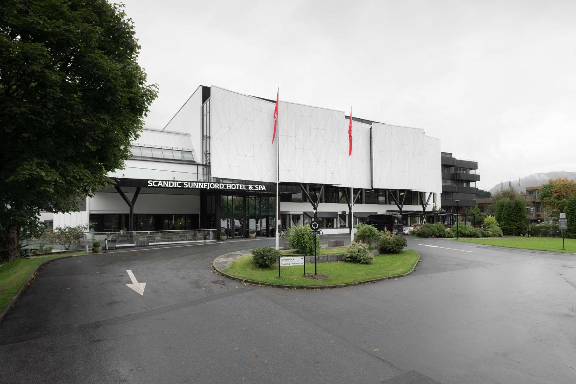 斯堪迪克南峡湾Spa酒店 Førde 外观 照片